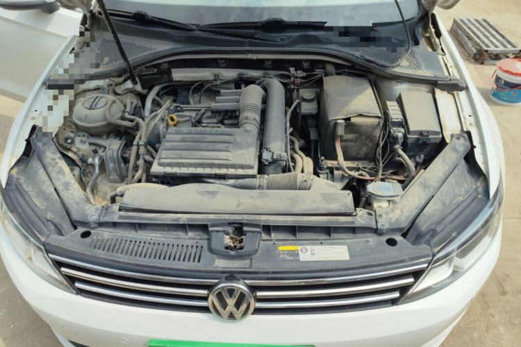 Used Volkswagen Lamando 2017 230TSI DSG Fashion Edition Engine Bay