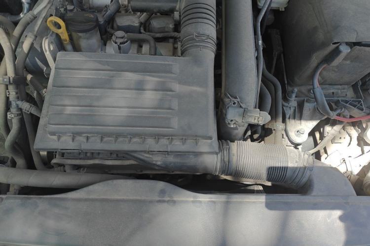 Used Volkswagen Lamando 2017 230TSI DSG Fashion Edition Engine Bay