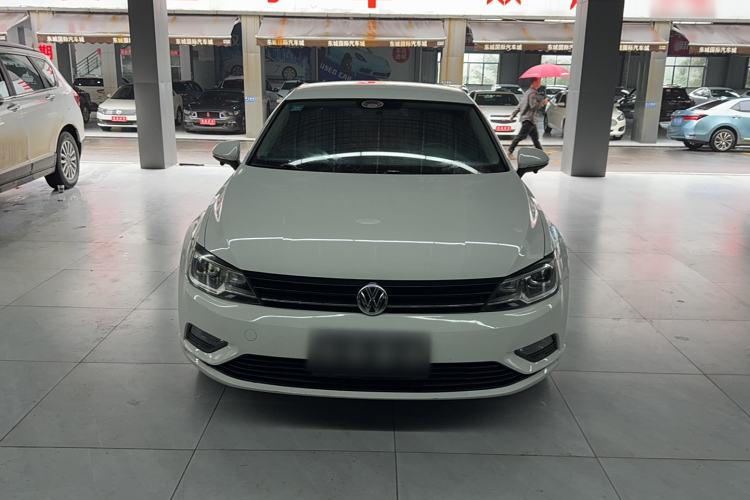 Used Volkswagen Lamando 2017 230TSI Manual Trend Edition Exterior 1