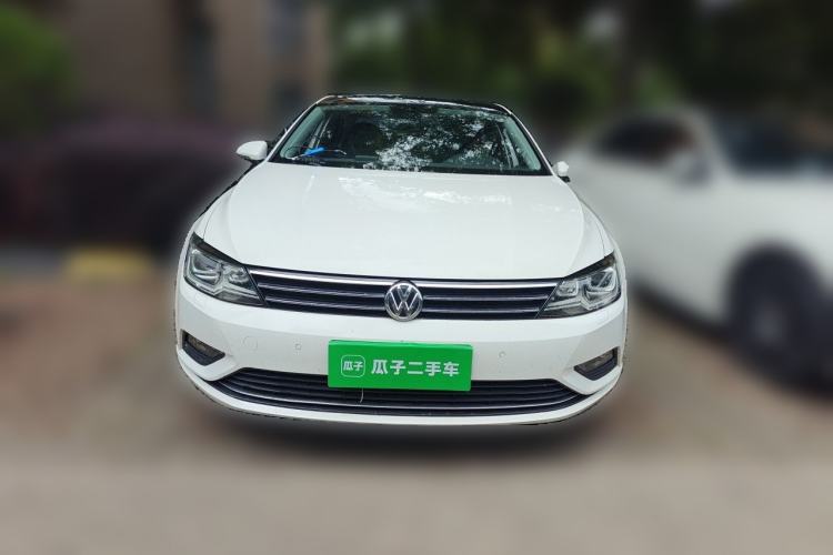 Used Volkswagen Lamando 2017 280TSI DSG Luxury Edition Exterior 1