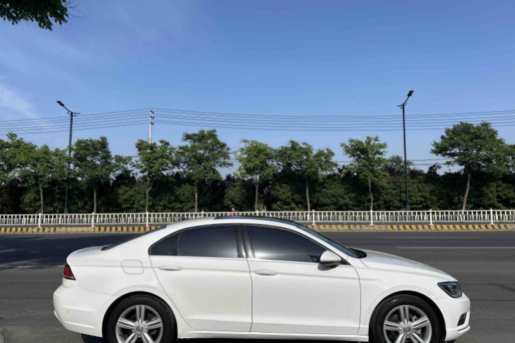 Used Volkswagen Lamando 2017 280TSI DSG Comfort Edition Exterior 10