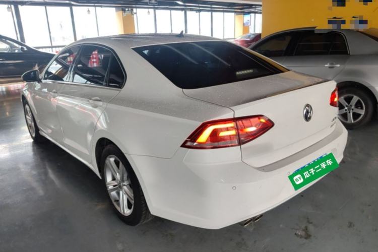 Used Volkswagen Lamando 2017 280TSI DSG Comfort Edition Exterior 2