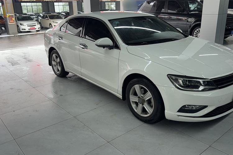 Used Volkswagen Lamando 2017 230TSI Manual Trend Edition Exterior 2