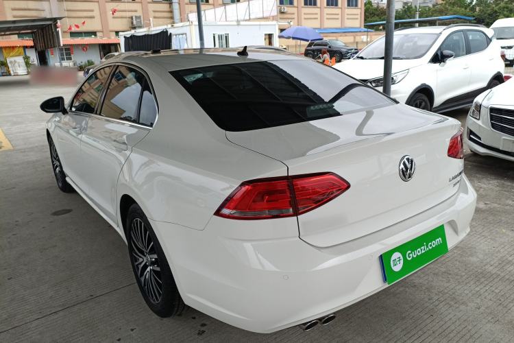 Used Volkswagen Lamando 2017 280TSI DSG Luxury Edition Exterior 2