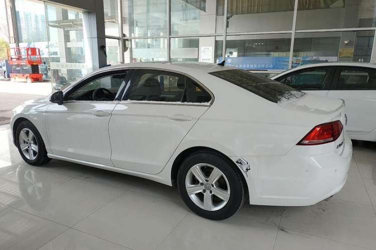 Used Volkswagen Lamando 2017 230TSI DSG Fashion Edition Exterior 3