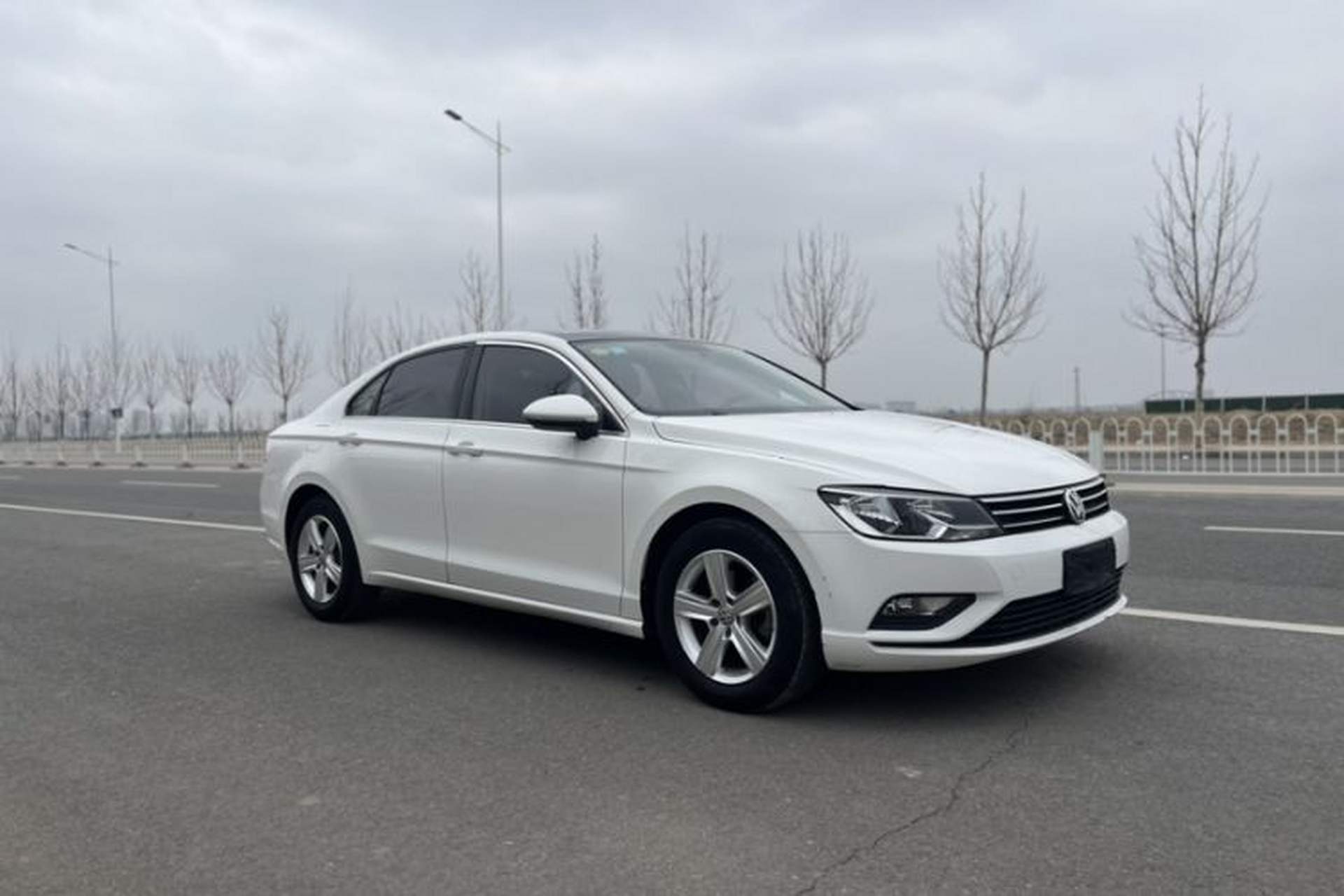 Used Volkswagen Lamando 2017 230TSI DSG Fashion Edition Exterior 4
