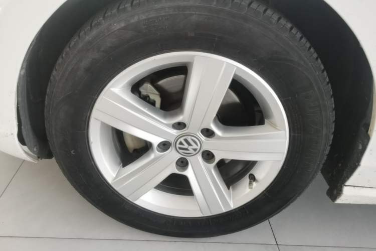 Used Volkswagen Lamando 2017 230TSI DSG Fashion Edition Exterior 4