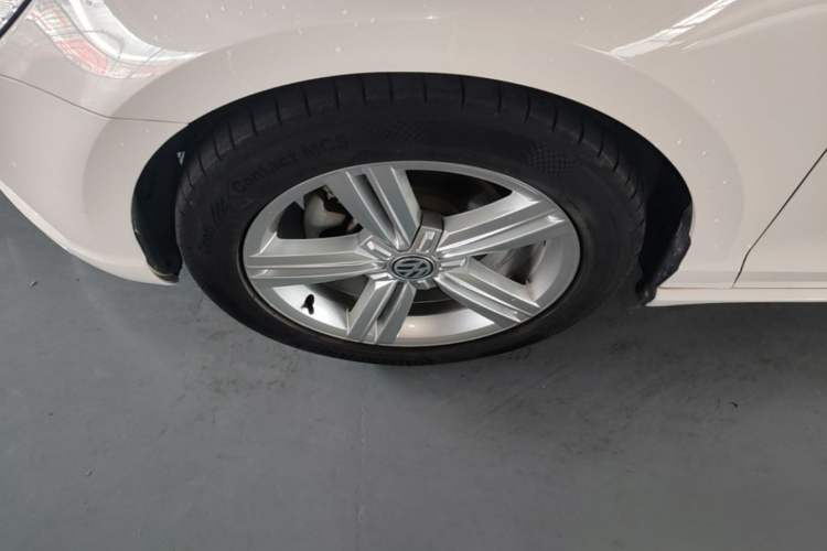 Used Volkswagen Lamando 2017 280TSI DSG Comfort Edition Exterior 4