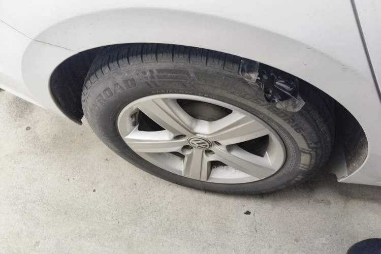 Used Volkswagen Lamando 2017 230TSI DSG Fashion Edition Exterior 5
