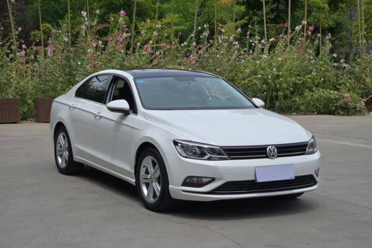 Used Volkswagen Lamando 2017 280TSI DSG Comfort Edition Exterior 5