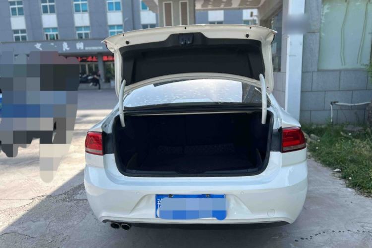 Used Volkswagen Lamando 2017 280TSI DSG Comfort Edition Exterior 6