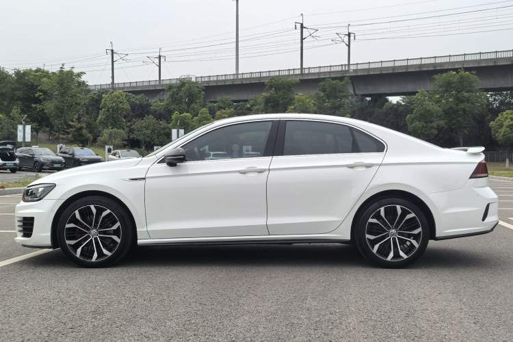 Used Volkswagen Lamando 2017 2.0T GTS Exterior 7