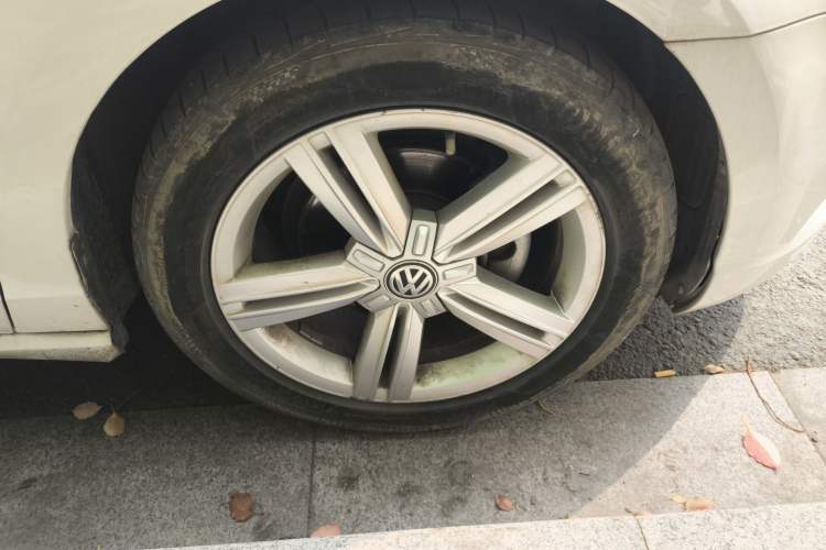 Used Volkswagen Lamando 2017 280TSI DSG Comfort Edition Exterior 7