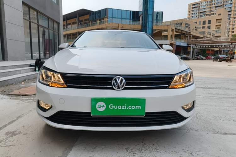 Used Volkswagen Lamando 2017 230TSI DSG Fashion Edition Front