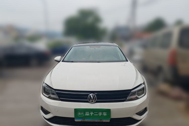 Used Volkswagen Lamando 2017 230TSI DSG Fashion Edition Front