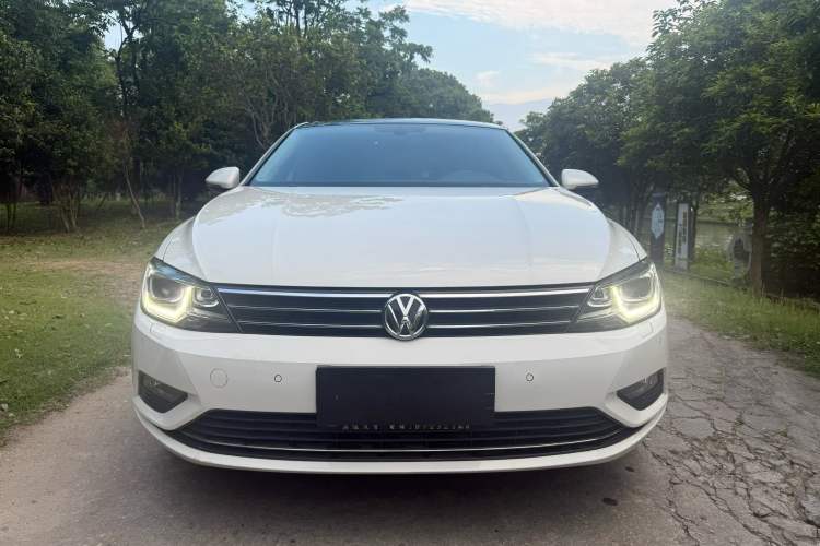 Used Volkswagen Lamando 2017 280TSI DSG Luxury Edition Front