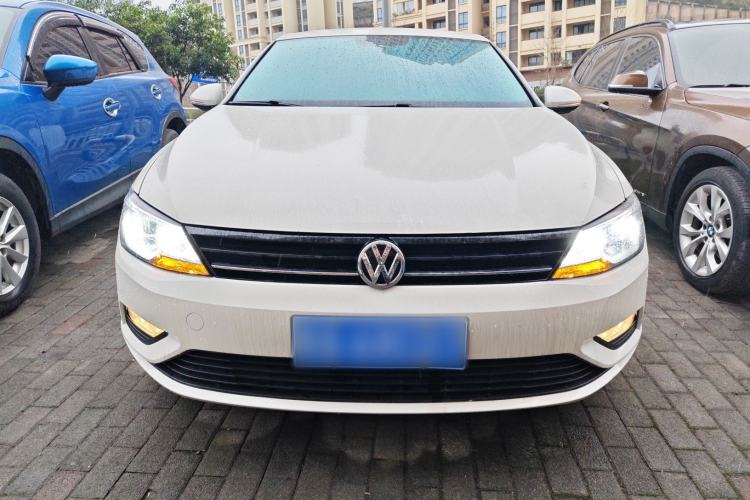 Used Volkswagen Lamando 2017 230TSI DSG Fashion Edition Front