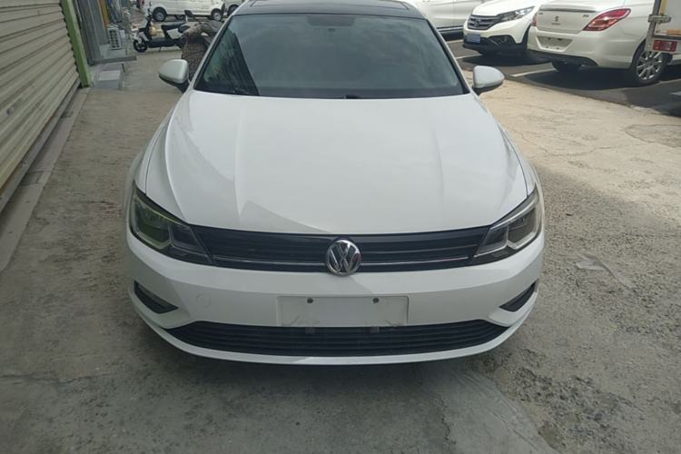 Used Volkswagen Lamando 2017 230TSI DSG Fashion Edition Front
