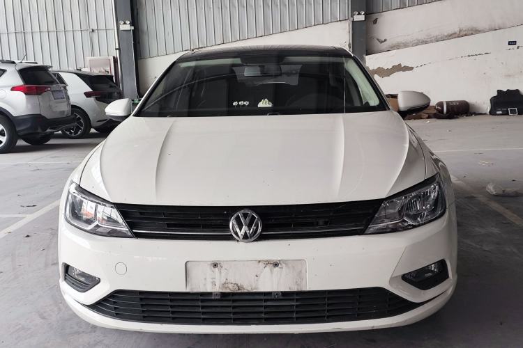 Used Volkswagen Lamando 2017 230TSI DSG Fashion Edition Front