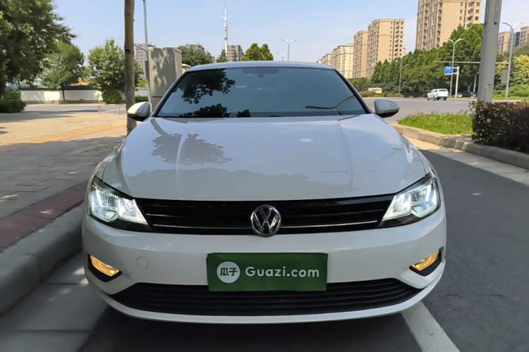 Used Volkswagen Lamando 2017 230TSI DSG Fashion Edition Front