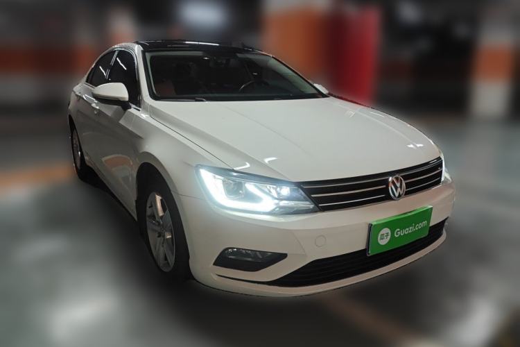 Used Volkswagen Lamando 2017 230TSI DSG Fashion Edition Front Right 45 Deg