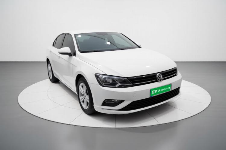 Used Volkswagen Lamando 2017 230TSI DSG Fashion Edition Front Right 45 Deg