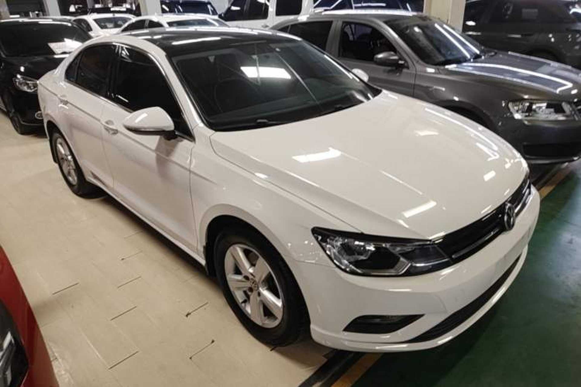 Used Volkswagen Lamando 2017 230TSI DSG Fashion Edition Front Right 45 Deg