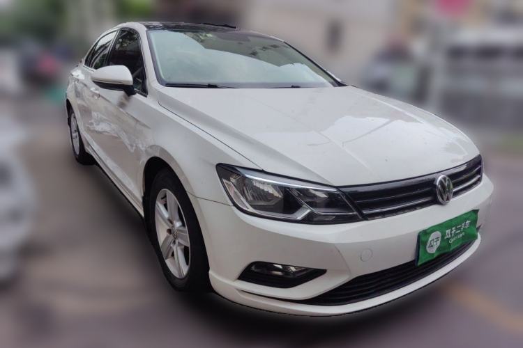 Used Volkswagen Lamando 2017 230TSI DSG Fashion Edition Front Right 45 Deg