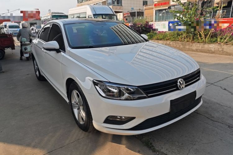 Used Volkswagen Lamando 2017 230TSI DSG Fashion Edition Front Right 45 Deg
