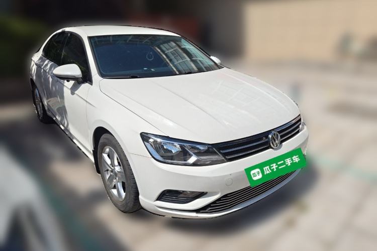 Used Volkswagen Lamando 2017 230TSI DSG Fashion Edition Front Right 45 Deg