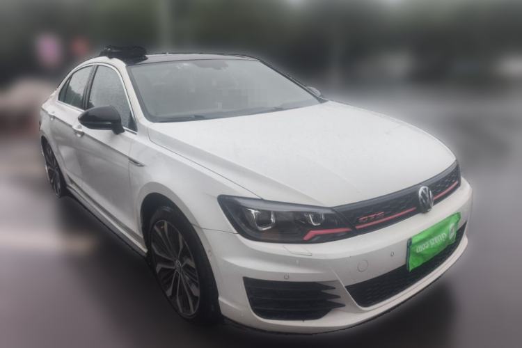 Used Volkswagen Lamando 2017 2.0T GTS Front Right 45 Deg