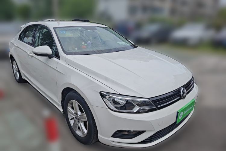Used Volkswagen Lamando 2017 230TSI DSG Fashion Edition Front Right 45 Deg