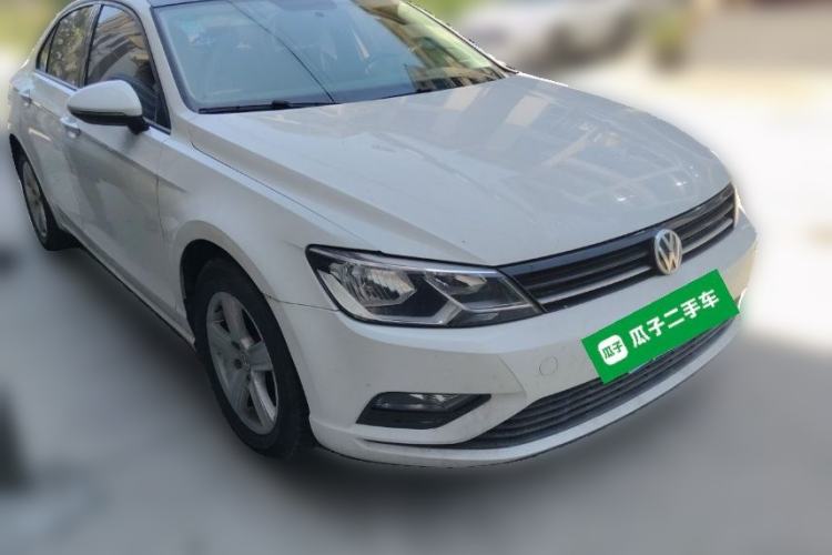Used Volkswagen Lamando 2017 230TSI DSG Fashion Edition Front Right 45 Deg