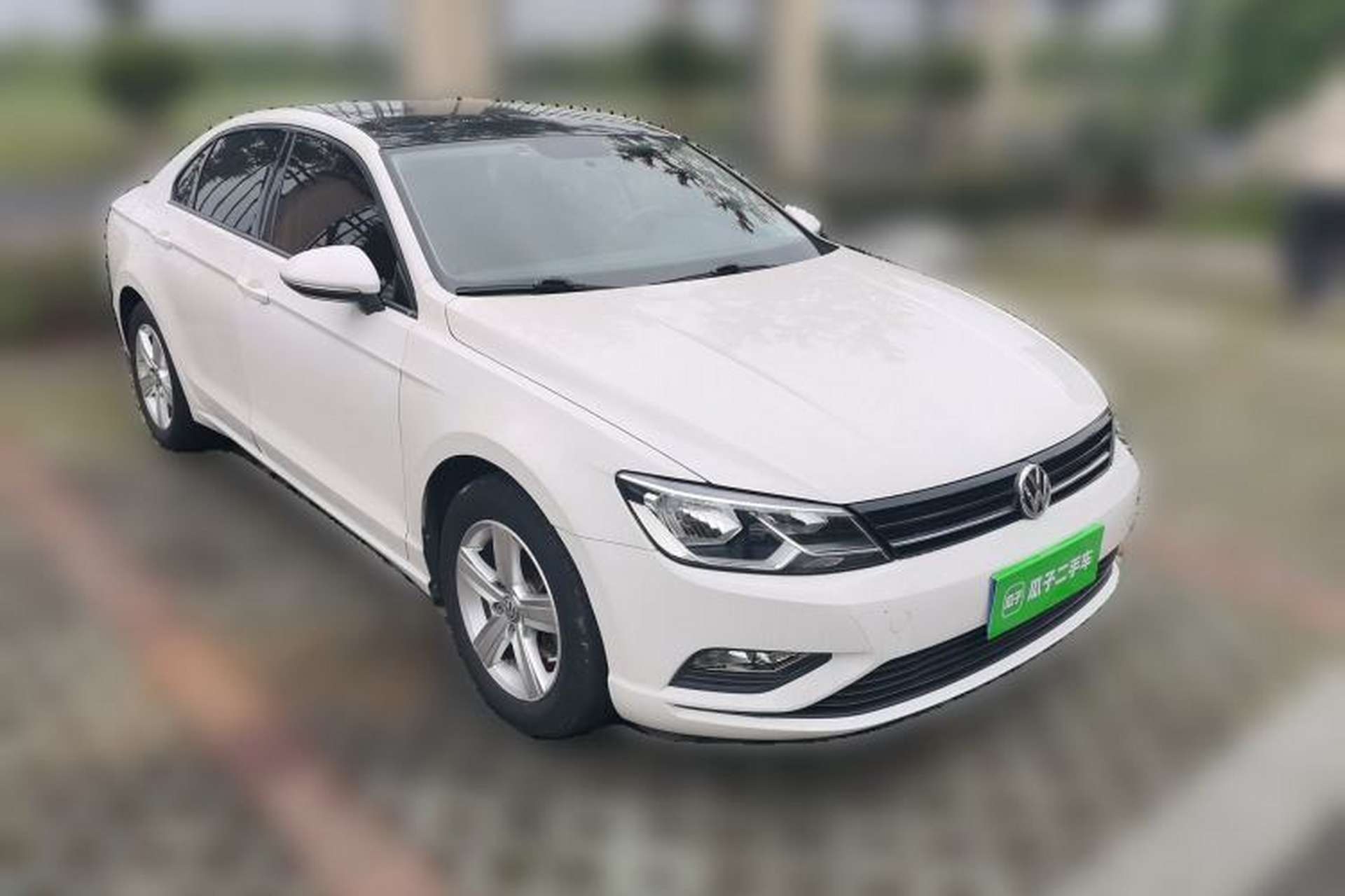 Used Volkswagen Lamando 2017 230TSI DSG Fashion Edition Front Right 45 Deg