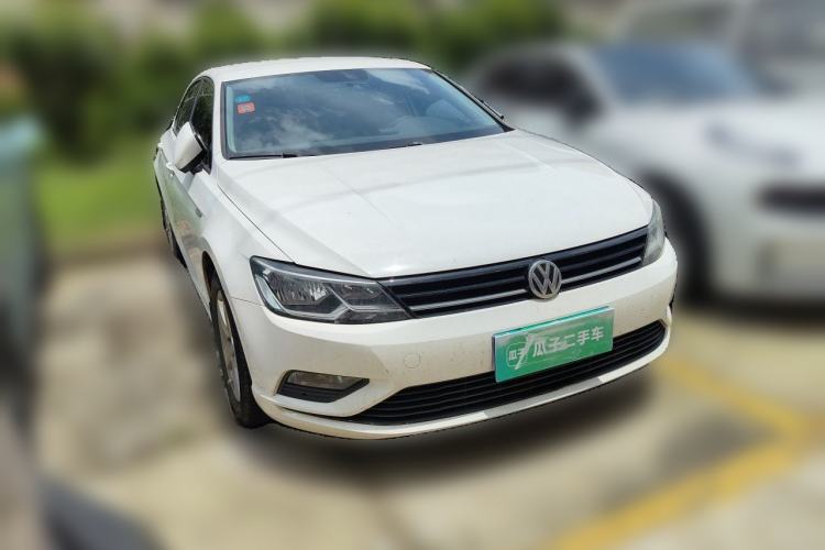 Used Volkswagen Lamando 2017 230TSI DSG Fashion Edition Front Right 45 Deg