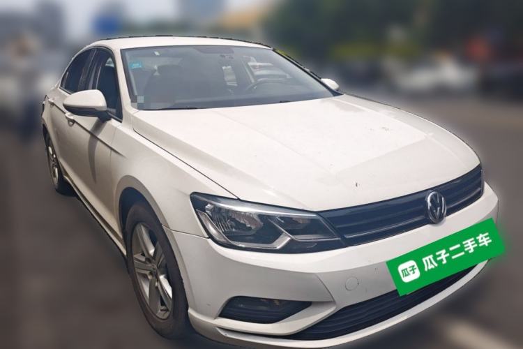 Used Volkswagen Lamando 2017 230TSI DSG Fashion Edition Front Right 45 Deg