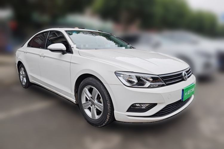 Used Volkswagen Lamando 2017 230TSI DSG Fashion Edition Front Right 45 Deg