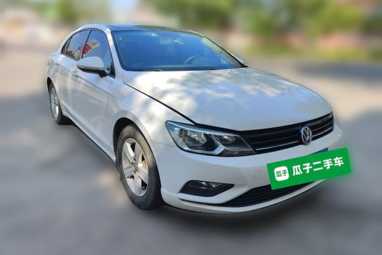 Used Volkswagen Lamando 2017 230TSI DSG Fashion Edition Front Right 45 Deg