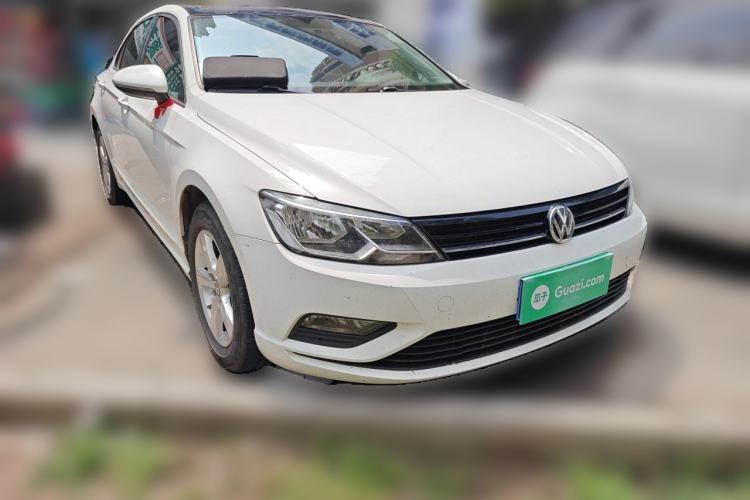 Used Volkswagen Lamando 2017 230TSI DSG Fashion Edition Front Right 45 Deg