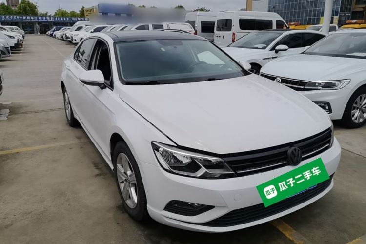 Used Volkswagen Lamando 2017 230TSI DSG Fashion Edition Front Right 45 Deg