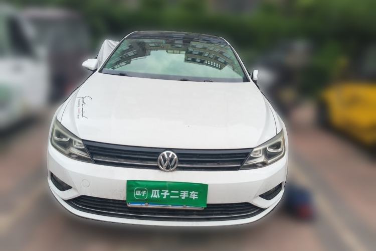Used Volkswagen Lamando 2017 280TSI Manual Comfort Edition Front