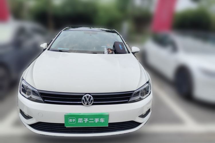 Used Volkswagen Lamando 2017 230TSI DSG Fashion Edition Front
