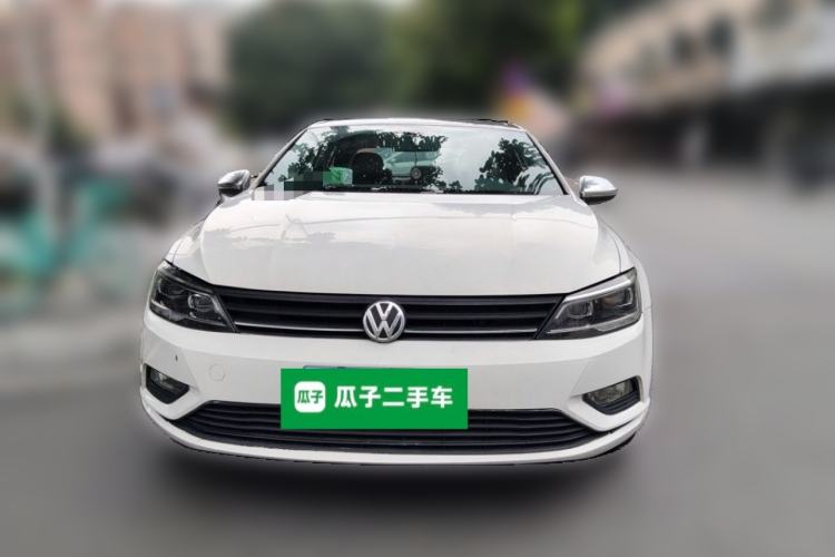 Used Volkswagen Lamando 2017 230TSI DSG Fashion Edition Front