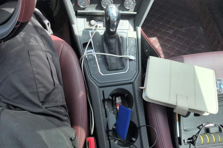 Used Volkswagen Lamando 2017 230TSI DSG Fashion Edition Gear Lever