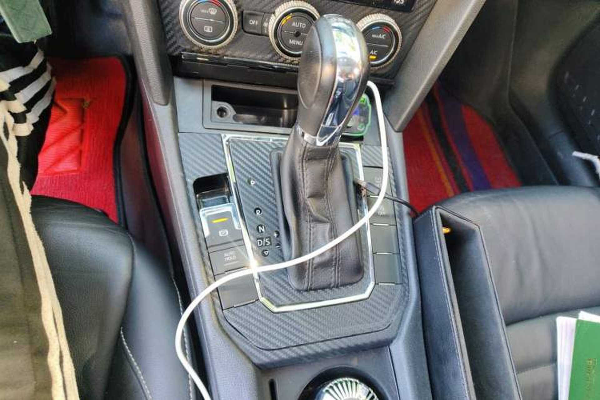 Used Volkswagen Lamando 2017 280TSI DSG Comfort Edition Gear Lever