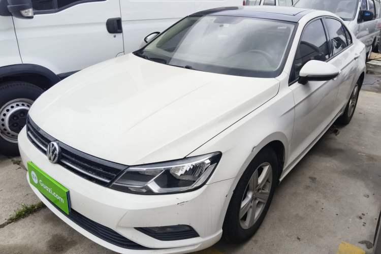 Used Volkswagen Lamando 2017 230TSI DSG Fashion Edition Guazi used car, China used car export, Used car for sale, Used  cars, Cheapest cars for sale