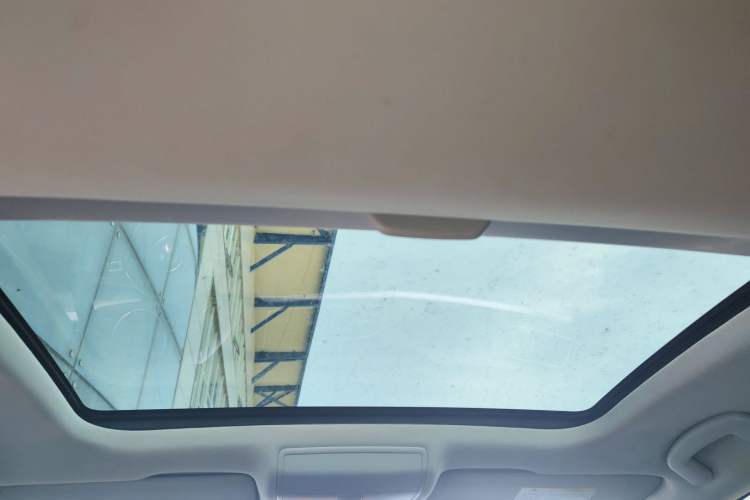 Used Volkswagen Lamando 2017 280TSI DSG Comfort Edition Headliner