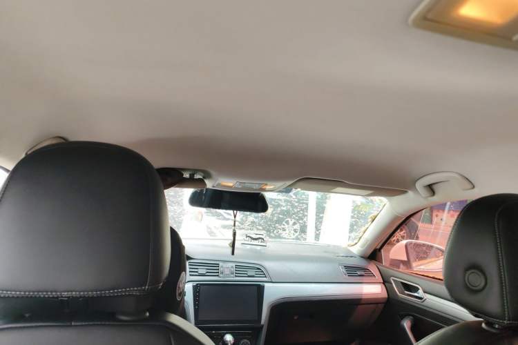 Used Volkswagen Lamando 2017 230TSI DSG Fashion Edition Headliner