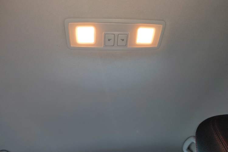 Used Volkswagen Lamando 2017 230TSI DSG Fashion Edition Headliner