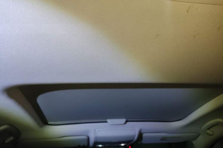 Used Volkswagen Lamando 2017 230TSI DSG Fashion Edition Headliner